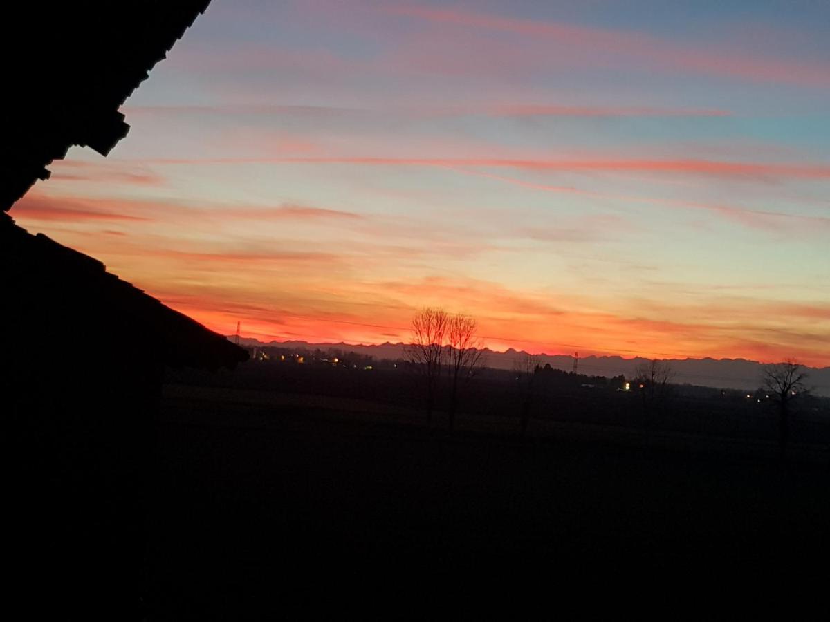 Az.Agr.Cascina Moretta Momo Buitenkant foto