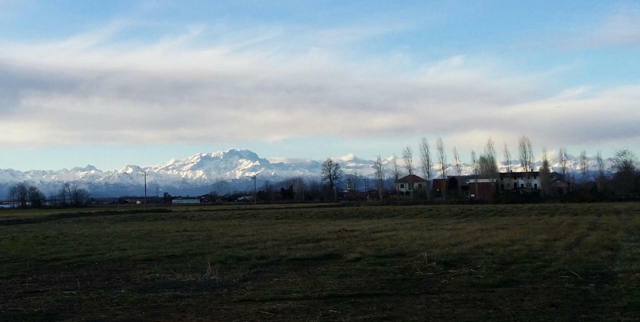 Az.Agr.Cascina Moretta Momo Buitenkant foto